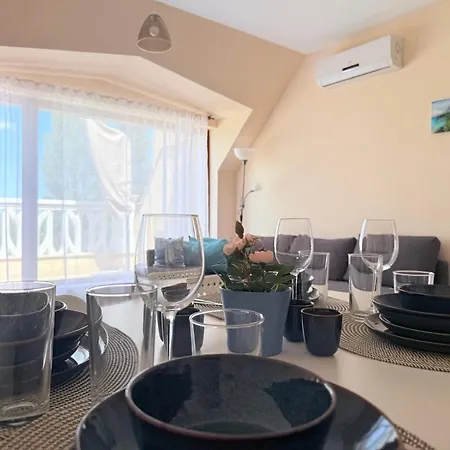 Violasuite In South Bay By Rv Warna