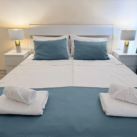 Violasuite In South Bay By Rv Warna